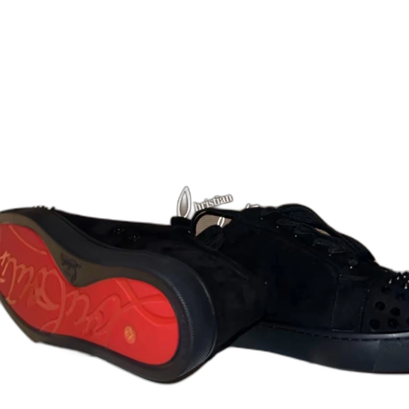Christian Louboutin svarta sneakers med nitar
