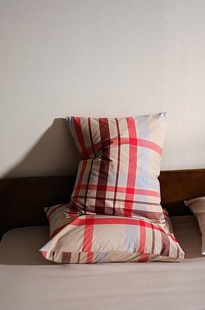 Jotex - Örngott 2-pack 60x50 Cm Beige/röd/blå ELTON - Köp Örngott hos Jotex