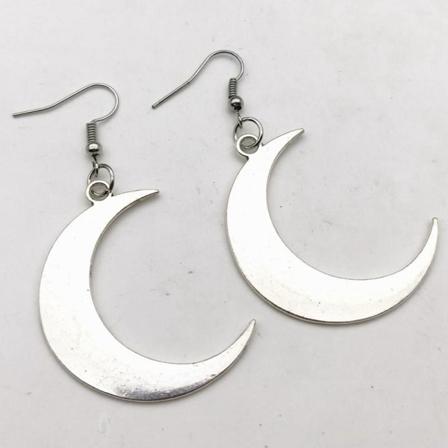 Örhängen Måne Crescent Moon Wicca Pagan Halvmåne Rostfria krokar Silver