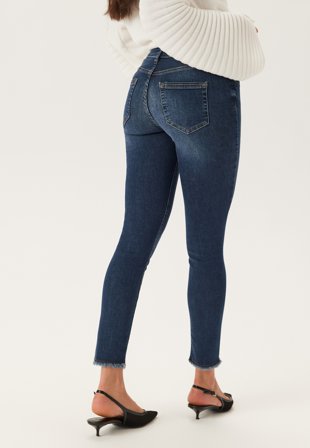 ONLY - Onlblush Mid Sk Ank Rw Dnm Rea - Dark Medium Blue Denim - Kläder - - Bubbleroom