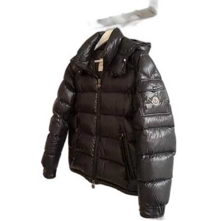 Svart Moncler Maya jacka