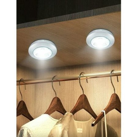 Sett med 4 trådløse LED-spotlights under skap, batteridrevet, selvklebende kaldt lys, belysning for skap/garderobe/utstillingsvindu/W