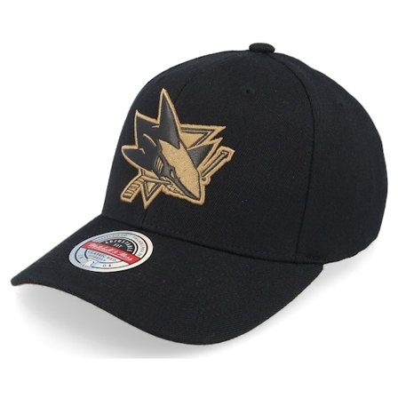 Mitchell & Ness - NHL Black adjustable Czapka Z Daszkiem - Hatstore Exclusive x San Jose Sharks TKO Leather Logo NHL Bronze/Black Adjustable @ 