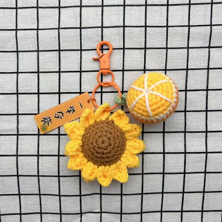 Virkad solros nyckelring Nyckeltillbehör Solrospåse Berlock