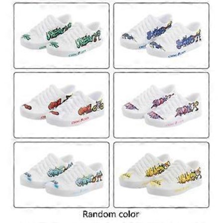 Mini Fingersko Fingerscooter Spill Klær Tilbehør Nyhet Finger Knebeskytter Fidgets Fingerleketøy Tilbehør for Voksne