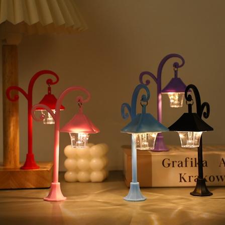 5 st Mini LED nattlampa mikrolandskap liten bas gatlampa simulering gatlampa modell skrivbordsdekoration tvåfärgad liten hänglampa Blue+Pink+Purple+