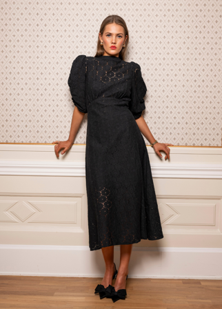 Dakota Dress Black Lace Black Lace / XS