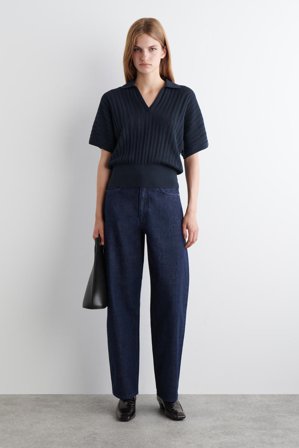 COS Frauen Bay Jeans Mit Barrel-Bein in Blau