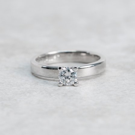 Förlovningsring Fjällspira, 18K Vitguld - Förlovning- och vigselringar