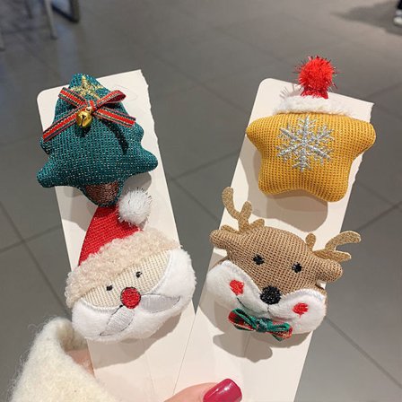 4 søde julebrocher, elg juletræ og julemand