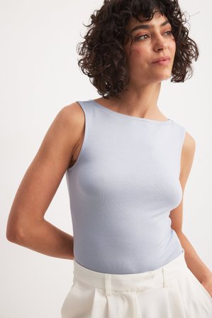 NA-KD Soft Line Boat Neck Sleeveless Body - Bodysuits - Blå - XS