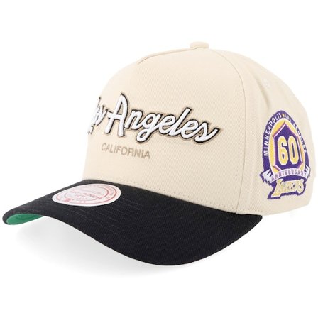 Mitchell & Ness - NBA Beige adjustable Casquette - Los Angeles Lakers Script 2.0 Pro Crown Sand/Black/Green A-frame Adjustable @ Hatstore