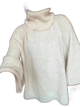 Beige polotröja med vida ärmar