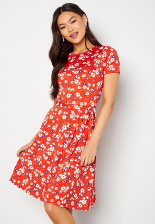 Happy Holly Tova ss dress Red / Floral Klær
