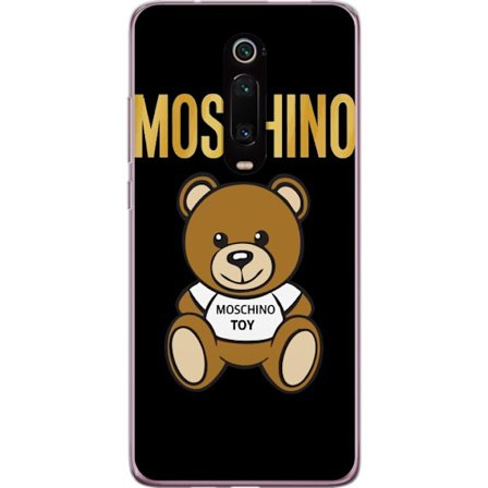 Kompatibelt Mobilskal till Xiaomi Xiaomi Mi 9T Pro Moschino-inspirerad nallebjörn med text på tröjan, centrerad mot svart bakgrund med tydlig mode