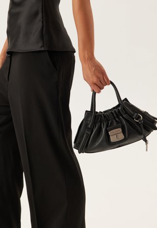 Marc Jacobs - The Small Satchel - Black 001