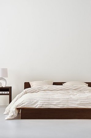 Jotex - Påslakanset Dubbelsäng Ekologisk Beige/vit KAYO - Köp Dubbelsäng hos Jotex