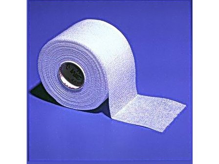 3M Medipore perforerad utan skyddsfilm 2,5cmx9,1m - Lyreco - Sjukvård och omsorg - Förband och fixering - Fixeringstejp