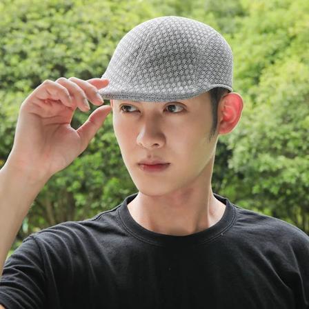 Sommer Mesh Beret til Mænd og Kvinder - Mode Casual Beret - Åndbar Kasket - Unisex Casual Justerbar Flade Kasket - Spidset Hat - Solhat GRAY 55-60cm