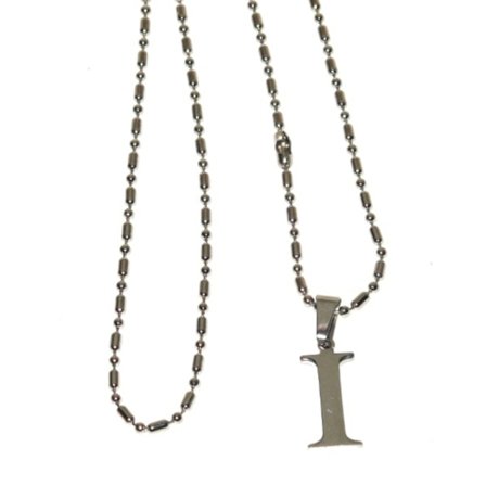 Halsband med letteren I