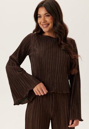 Bubbleroom - Pleated Frill Top - Dark brown - Kläder