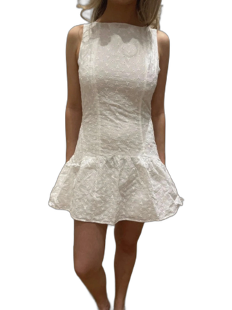 Vit kort klänning med öppen rygg