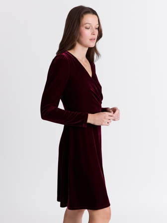 MATCH - Camelia velourkjole - Va Vite - Str. 42 - Dame - Kjoler & Skjørt - Rosa - 95% polyester - resirkulert, 5% elastan