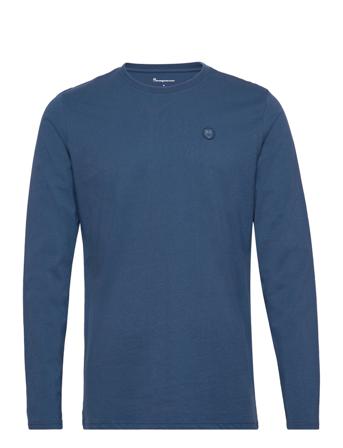 Badge Long Sleeve - Gots/Vegan T-shirts Long-sleeved Blå Knowledge Cotton Apparel