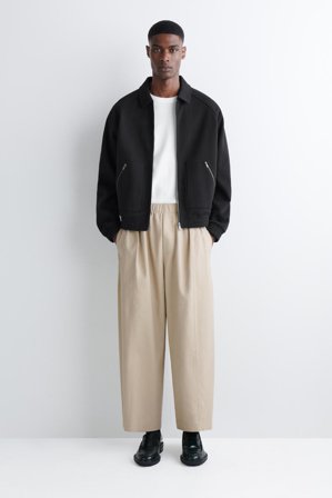 COS Men's Pantaloni Cropped In Cotone Con Taglio Barrel in Beige