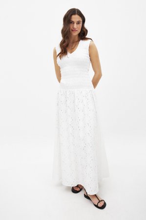 Moa Mattsson x NA-KD Anglaise-Maxikleid mit Smockedetail - Gesmokte Kleider - Weiß - EU 38