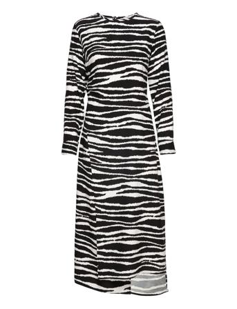 Agneta Dress Aop 14201 Knelang Kjole Svart Samsøe Samsøe