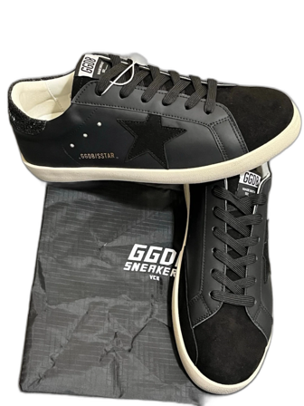 Svarta GGDB sneakers med stjärndetalj