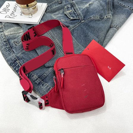 Mini Letter Bröstväska Sling Shoulder Crossbody Väska RÖD