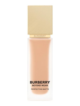Burberry Beyond Wear Perfecting Matte Foundation No 45 Light Neutral 30.0ml