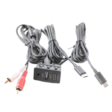 Auton Android-navigaattorin AUX-paneeli TYPE-C+ -tulo kahdella USB+AUX-liitäntäpaneelin jatkokaapeliadapteripaneelina