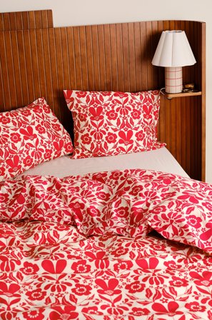 Jotex - Dynetrekk Økologisk Rød/naturhvit - SELJA - Kjøp Sengesett hos Jotex