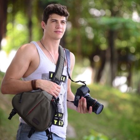 CADEN Triangelformad Tscope Sling Axel Cross Digitalkameraväska Mjuk Väska med Regnskydd för Canon Nikon Sony K1, Storlek: 36*31*15cm