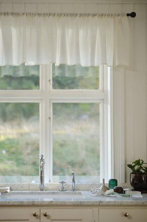 Jotex - Gardinkappe Linblanding Naturvit - LILL - Kjøp Gardinkapper hos Jotex