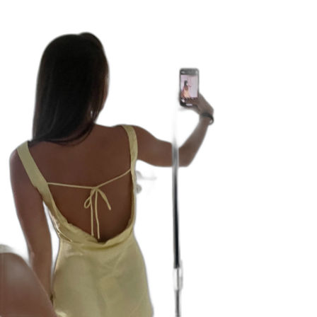 Ljusgul långklänning med öppen rygg