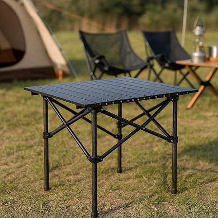 Sammenklappeligt campingbord i kulstofstål