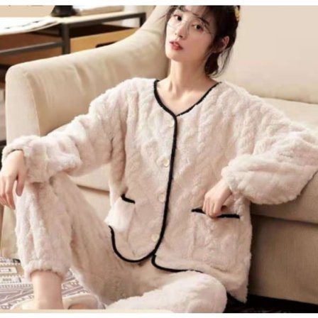 Benvita skuren sammet pyjamas dam långärmad plus sammet tecknad korall sammet pyjamas