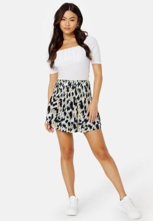 VERO MODA Menny Mini Smock Skirt S Navy Blazer AOP: Met Hameet Dam