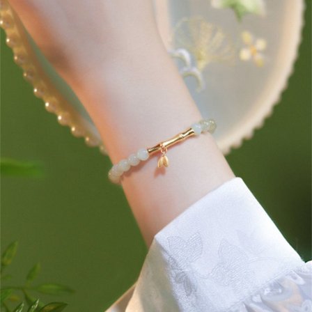 Armband med pärlor 8 8