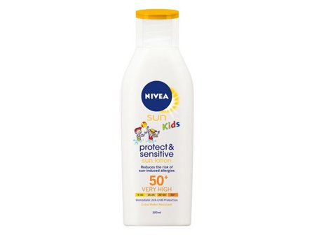 NIVEA Solskyddkräm Kids Protect & sensitive 50+ 200ml - Lyreco - Sjukvård och omsorg - Hygien - Solskydd