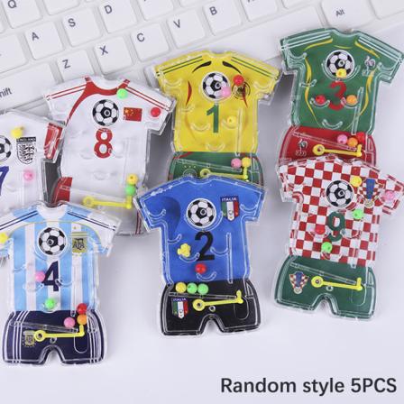 5PC Fotboll Maze Toy Fotbollstema Flipperspel Barnfödelsedag Pa Beige