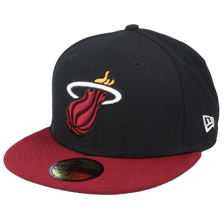 New Era - NBA Zwart fitted Cap - Miami Heat NBA Basic 59Fifty Black/Maroon Fitted @ Hatstore