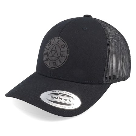 Wild Spirit - Svart trucker Caps - Logo Basic Mountain Retro Black Trucker @ Hatstore