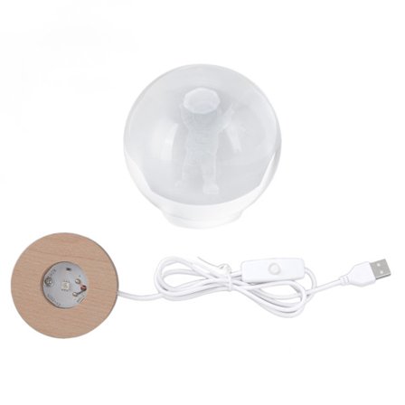 LED Natlampe Krystalkugle med USB Træbase 3D Inter Udskærings Ornament Natlampe til Boligindretning Lille Astronaut Farverigt Lys