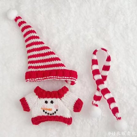 RU-2025 Nytt MONSTER Julekostyme 17cm MONSTER Sittende Kostyme med Vintergenser, Lue og Skjerf