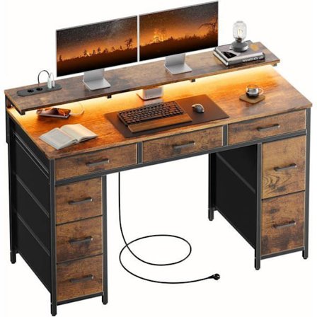 HLONONE Kontor med 8 Skuffer i Stof, 120 × 50 cm Gaming Skrivebord med LED, Stik & USB-porte, Gamer Skrivebord, Brun